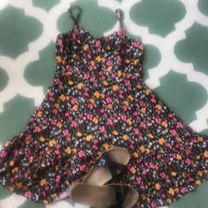Old navy med dress worn few times